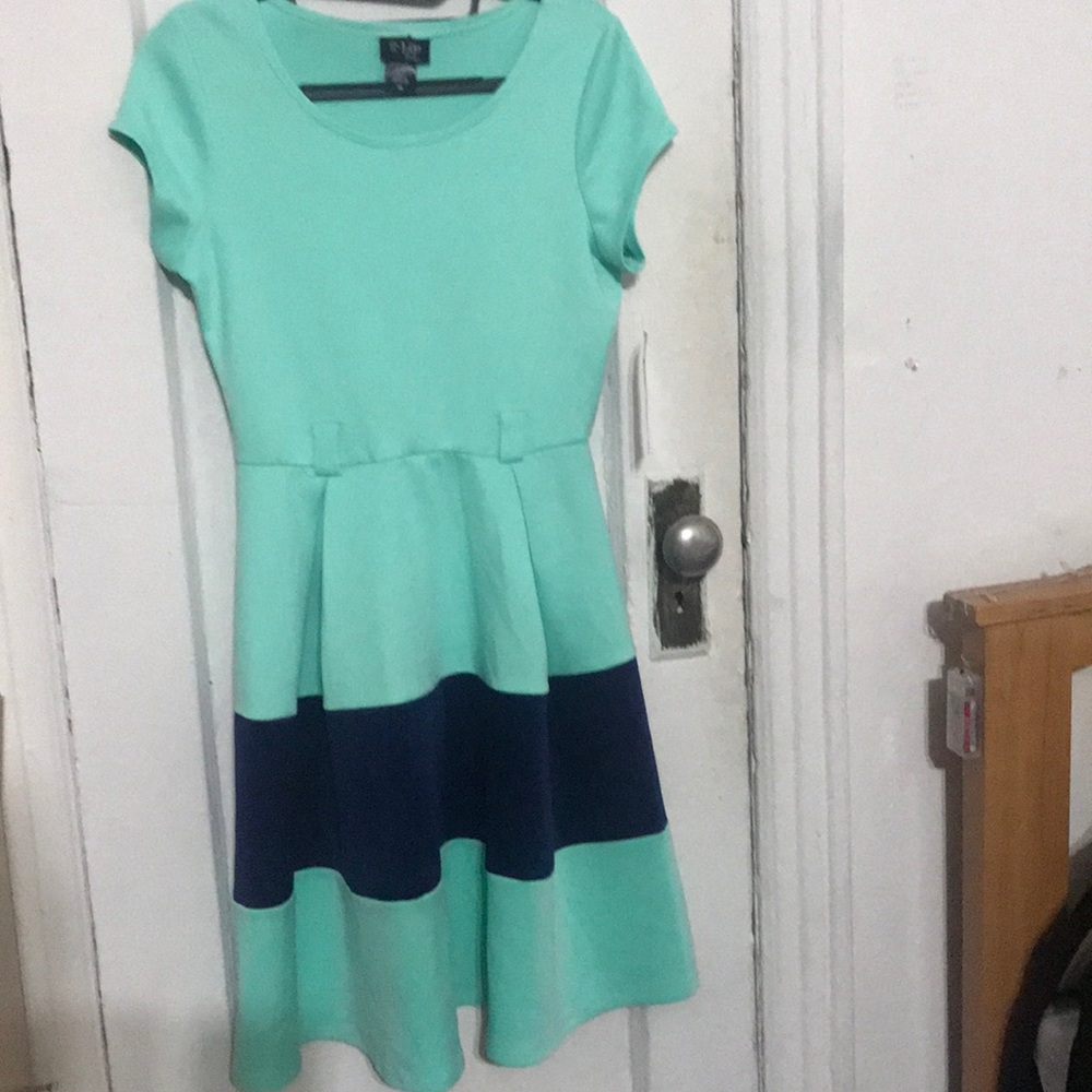 Mint green short sleeve dress
